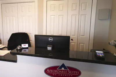 Photo 4 - Affordable Suites of America Portage