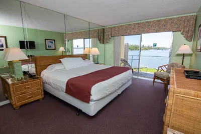 Photo 4 - Palm Beach Waterfront Suites