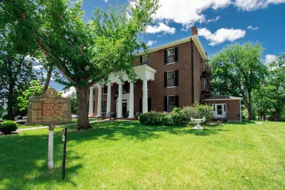Photo 2 - Beaumont Inn