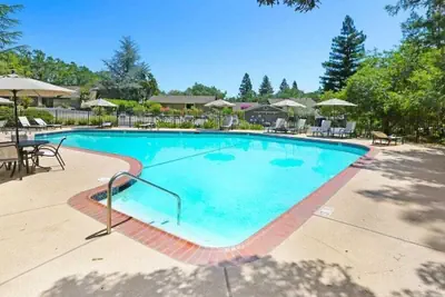Photo 2 - Pet-friendly Napa Retreat Wineries Downtown