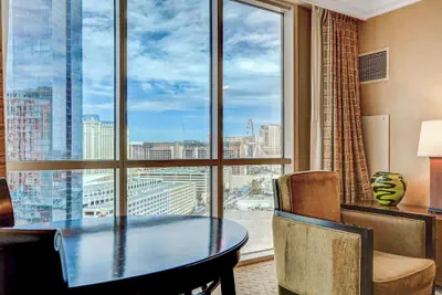 Photo 5 - Incredible Studio Strip Views 10609