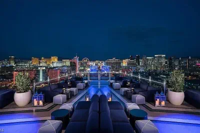 Photo 4 - Incredible Penthouse Strip Views, Balcony Access