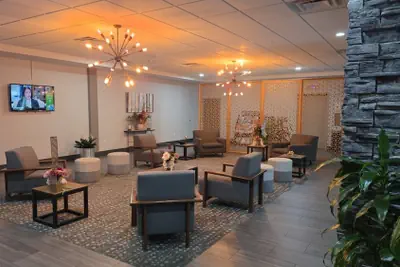 Photo 4 - FairBridge Inn And Suites Will Rogers Airport, Restaurant & Bar