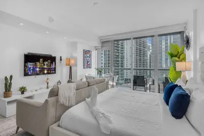 Photo 5 - The Club at Brickell Bay