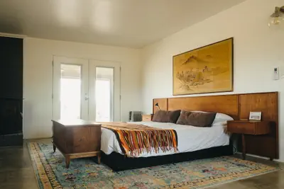 Photo 3 - The Flag Ranch - Hot Tub, Fire Pit And Bbq! 2 Bedroom Home