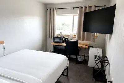 Photo 5 - Highliner Suites Hotel