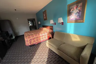 Photo 3 - MESQUITE INN & SUITES