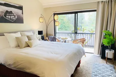 Photo 2 - Luxe Napa Escape King Bed Near Top Wineries