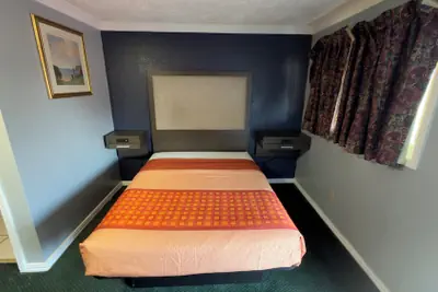 Photo 2 - Ada Inn & Suites