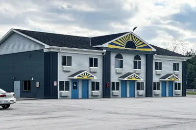 Photo 2 - Studio 6 Suites – Tiffin, Oh