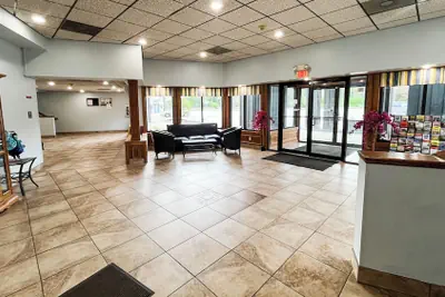 Photo 3 - Studio 6 Suites – Tiffin, Oh