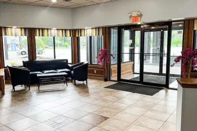 Photo 5 - Studio 6 Suites – Tiffin, Oh