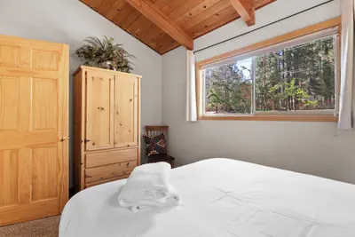 Photo 5 - Bear Hug Hideaway