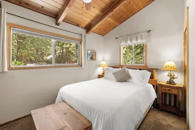 Photo 5 - Bear Hug Hideaway