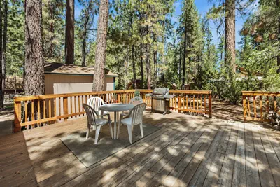 Photo 2 - Bear Hug Hideaway