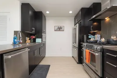 Photo 2 - Private Suites Near LAX and SoFi Stadium