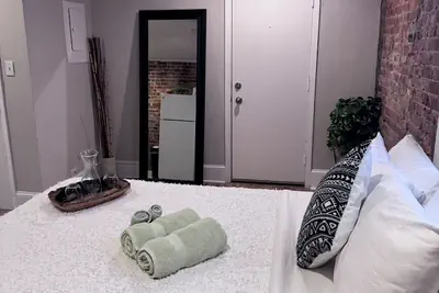 Photo 2 - Jungle House Studio Suites – Short North & Convention Center
