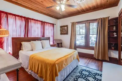 Photo 3 - Miazza Cottage in Gulfport