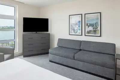 Photo 2 - Residence Inn by Marriott Portland Thompson's Point