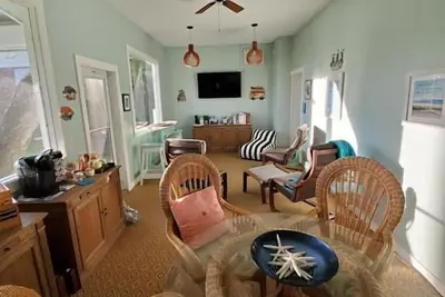 Photo 3 - Island View Cottages Sebastian