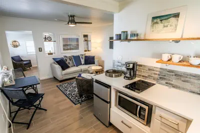 Photo 2 - Island View Cottages Sebastian