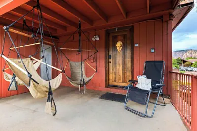 Photo 2 - Canyon Drift by Avantstay Sedona Stay Balcony Near Trails + Dining + Red Rock Views