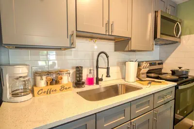 Photo 5 - Cozy 1BR Apt - 6mi to Ft Moore