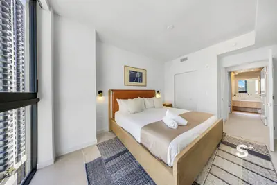 Photo 4 - Elite 1BR & Rooftop Pool in Miami