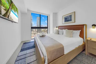 Photo 3 - Elite 1BR & Rooftop Pool in Miami