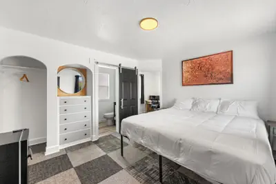 Photo 3 - Copper Hill Suites