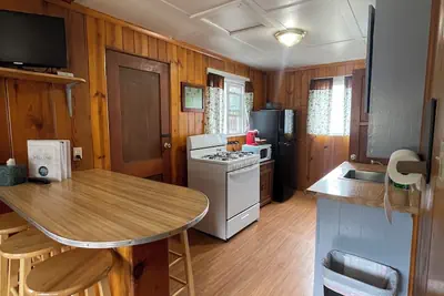 Photo 5 - Lone Pine Cabins