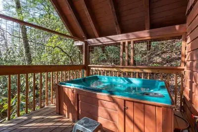 Photo 2 - Location Hot Tub Privacy Fireplace Common Pool