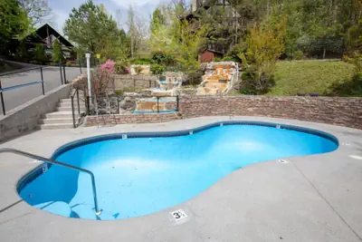 Photo 5 - Location Hot Tub Privacy Fireplace Common Pool