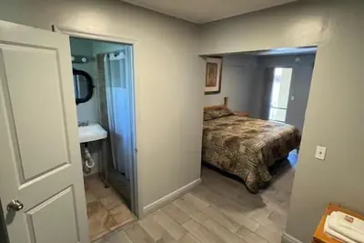 Photo 4 - Park Motel