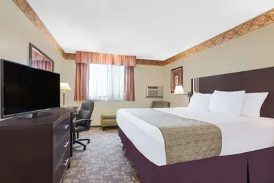 Photo 5 - FairBridge Inn Express Bellingham