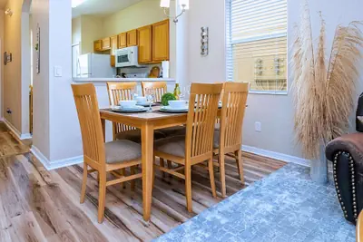 Photo 3 - Spacious Family Home Near Disney With Parking