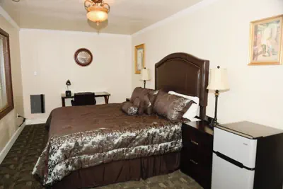 Photo 2 - City Center Motel