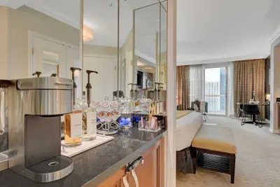 Photo 5 - Remodeled MGM Signature Suite High FLR