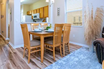 Photo 3 - Spacious Family Home Near Disney With Parking