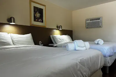 Photo 5 - JET Motor Inn Buffalo
