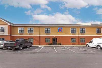 Photo 2 - Motel 6 Suites Rochester Greece, NY