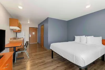 Photo 4 - Motel 6 Suites Birmingham Pelham, AL