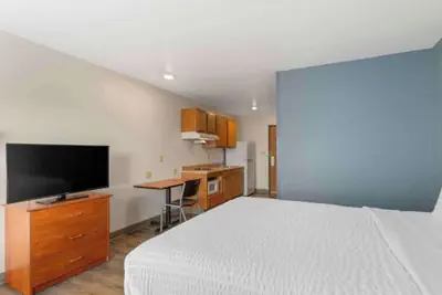 Photo 5 - Motel 6 Suites Birmingham Pelham, AL