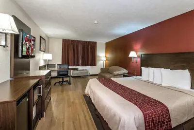 Photo 2 - FairBridge Inn & Suites Thermopolis