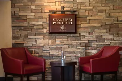 Photo 4 - CRANBERRY PARK HOTEL