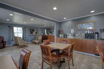 Photo 3 - Economy Inn & Suites