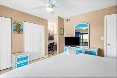 Photo 5 - 2BR Townhome Walk to Beach Near Pier Park + Free Attraction Tickets!