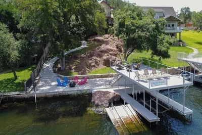 Photo 2 - Lakefront Home With Wifi, Entertainment, Dock & Lake Views - Dogs OK