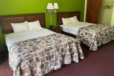 Photo 2 - Budgetel Inn & Suites