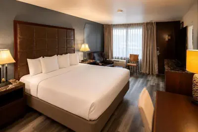 Photo 2 - Nexstay Grand Hotel & Conference Center